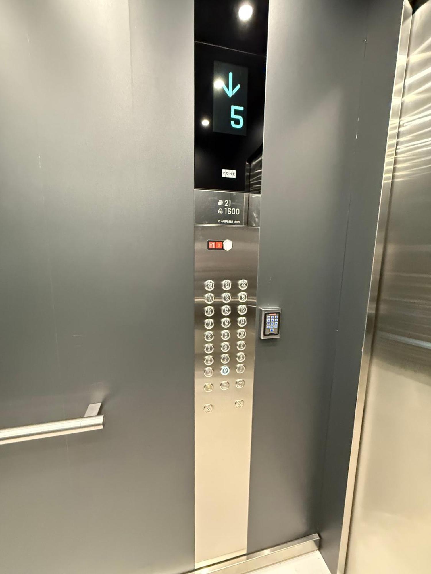 Tbilisi Hilton Apartment מראה חיצוני תמונה