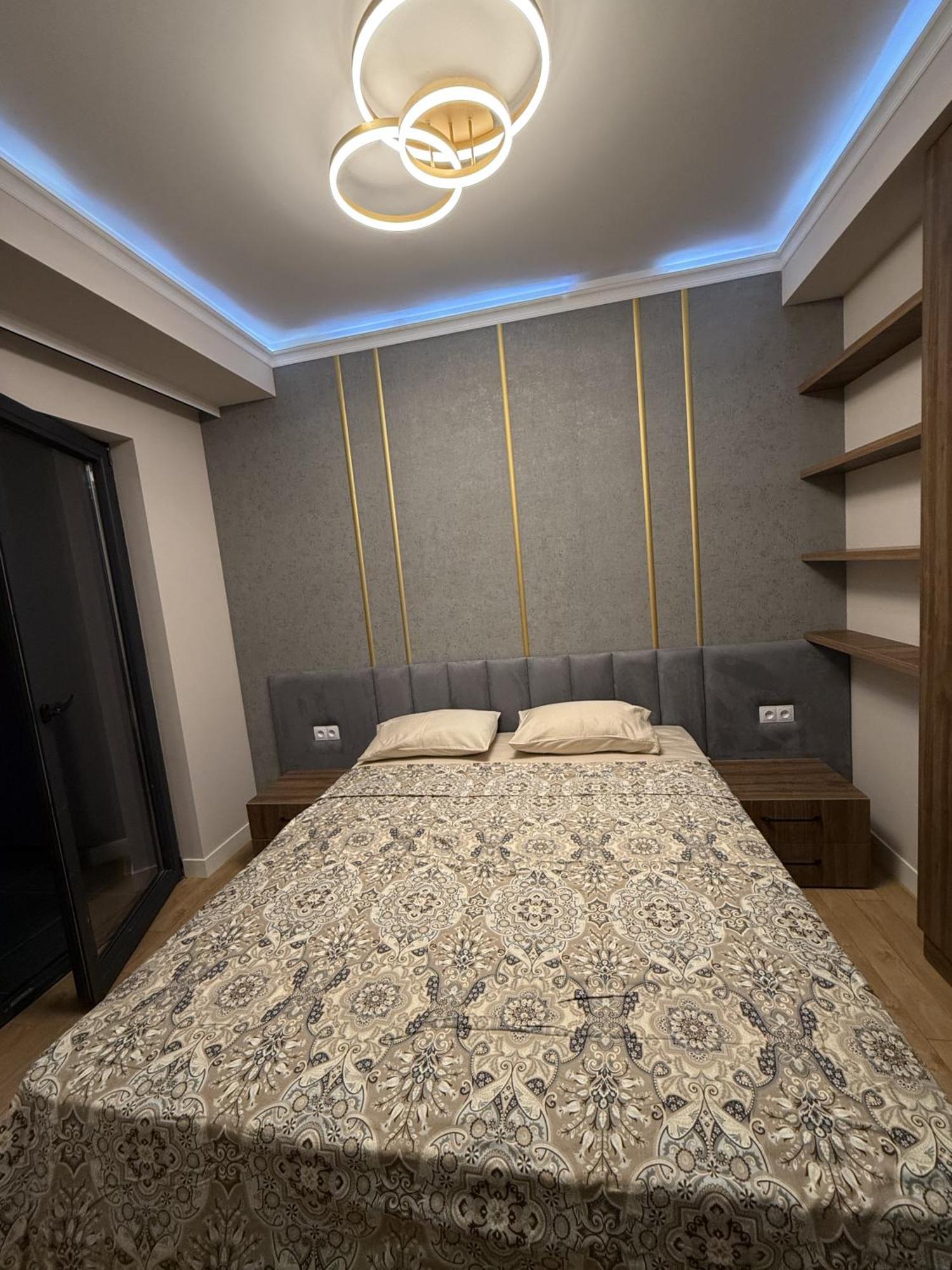 Tbilisi Hilton Apartment מראה חיצוני תמונה